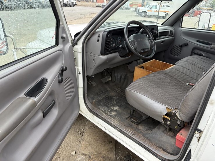 1996-dodge-ram-3500-image-11