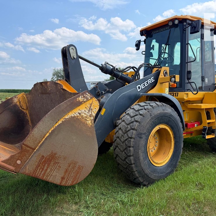2019 DEERE 524L