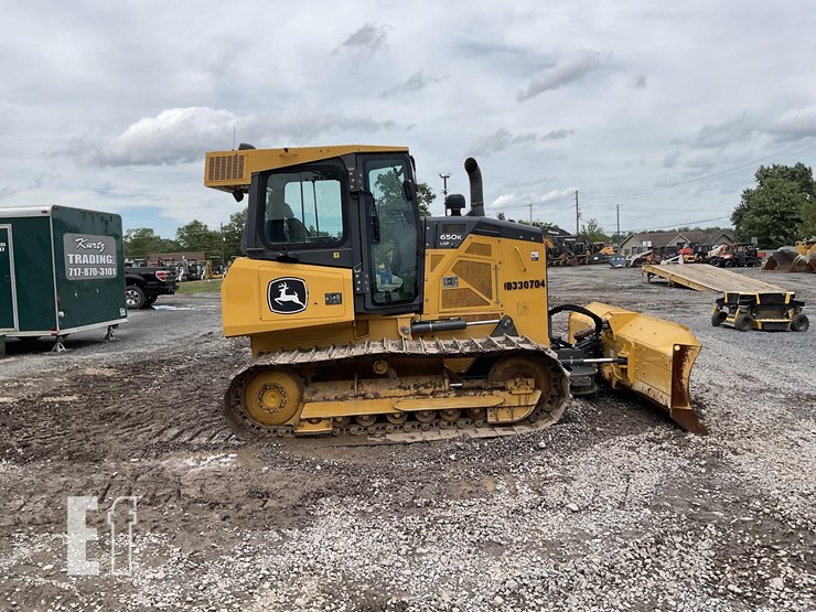 2021-deere-650k-lgp-image-5