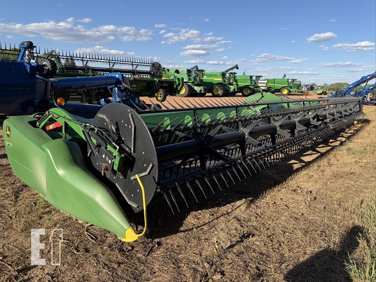 2019-john-deere-745fd-image-11
