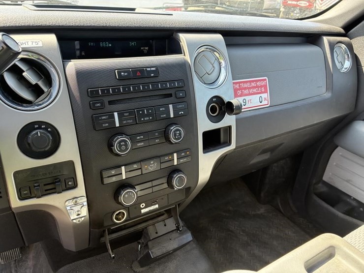 2011-ford-f150-image-17