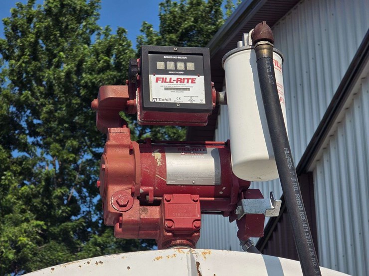 5,000-gallon-double-wall-fuel-tank,-8-years-old,-fill-rite-fr311v-–-110v-pump-with-hose-and-automati-image-5