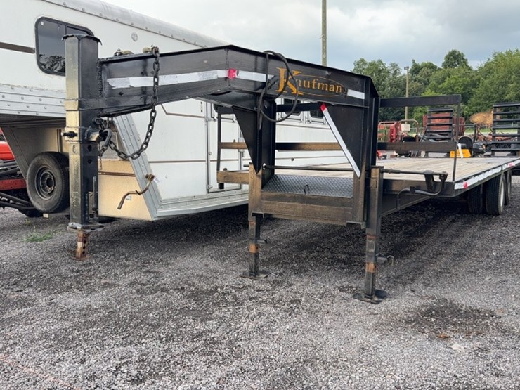 #3050-•-kaufman-28'-gooseneck-trailer-image-1