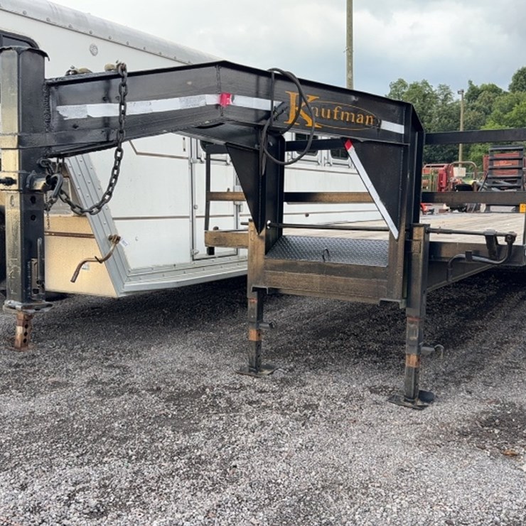 #3050 • KAUFMAN 28' GOOSENECK TRAILER