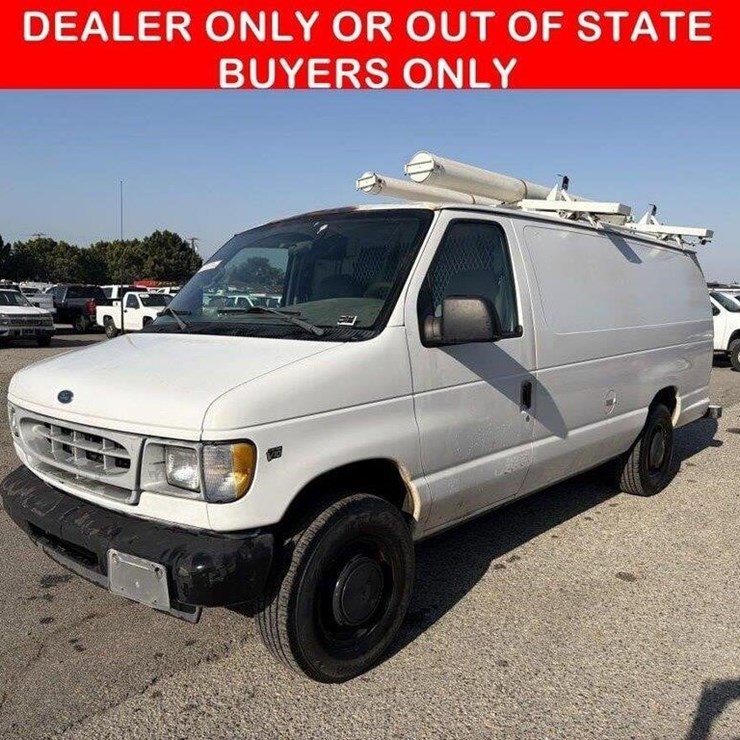2002 FORD E350