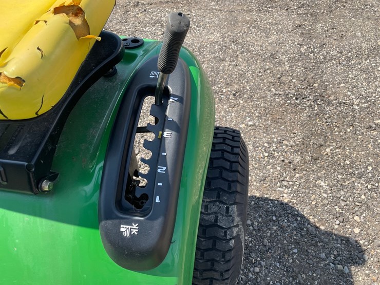 john-deere-l110-image-8