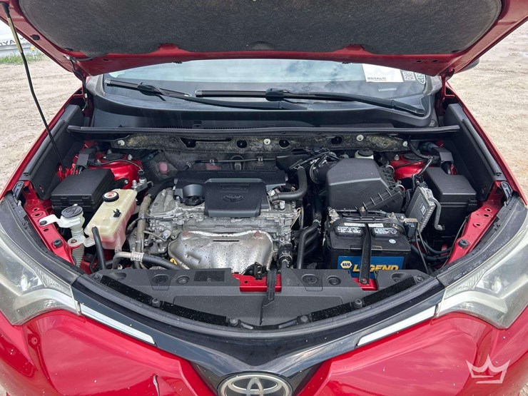 2017-toyota-rav4-image-8