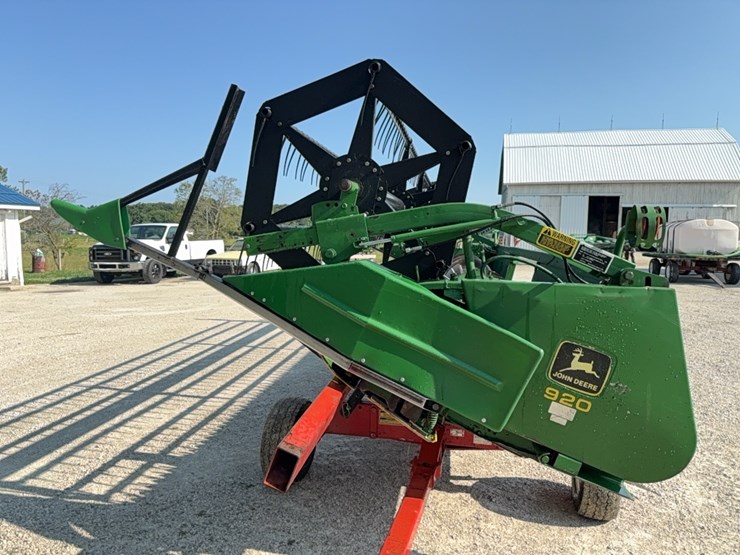 1994-john-deere-920-image-11