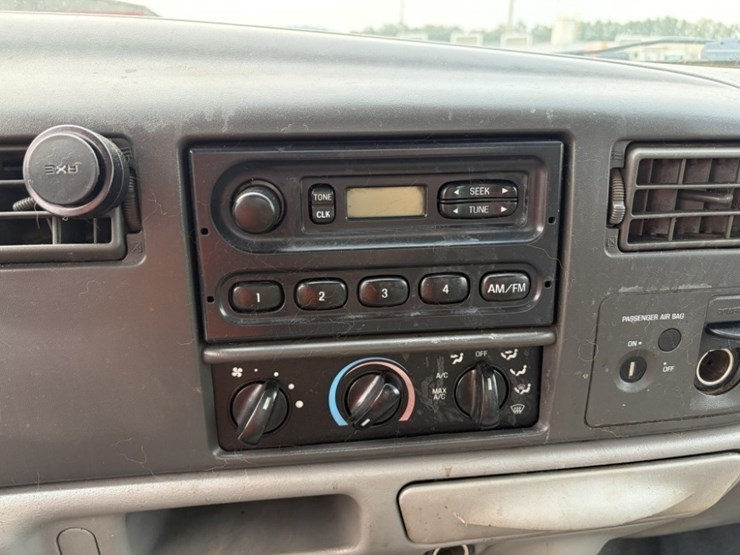 2003-ford-f450-image-30