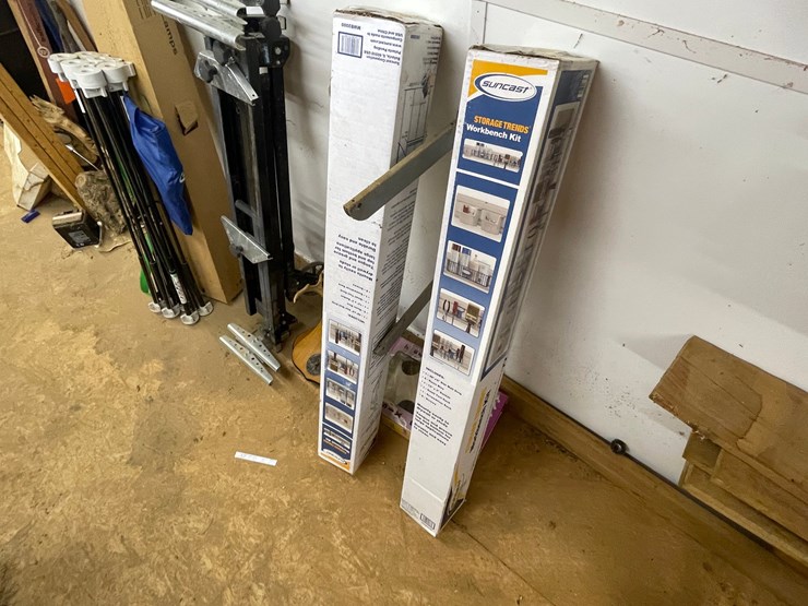 #7115-•-contents-of-wall-image-4