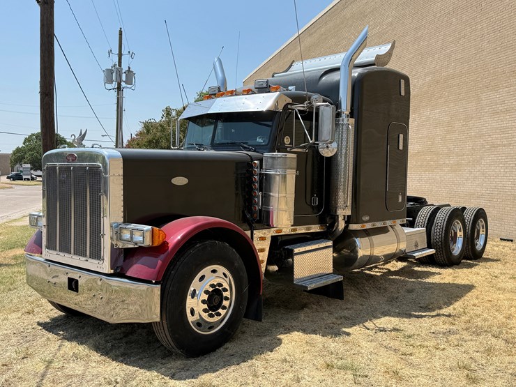 2000-peterbilt-379-image-2