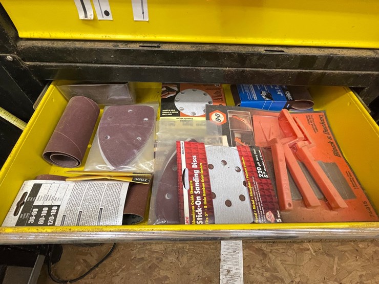 #7110-•-small-tool-box-and-contents-image-6