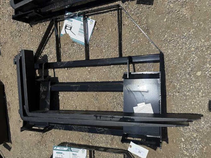 #51-•-skid-steer-48"-adjustable-forks-image-1