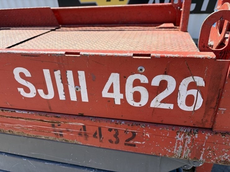 2013-skyjack-sjiii4626-image-15