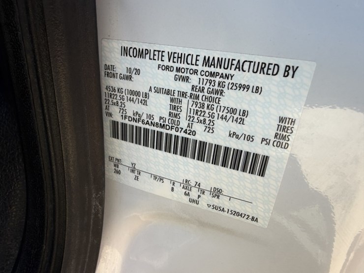 2021-ford-f650-image-22