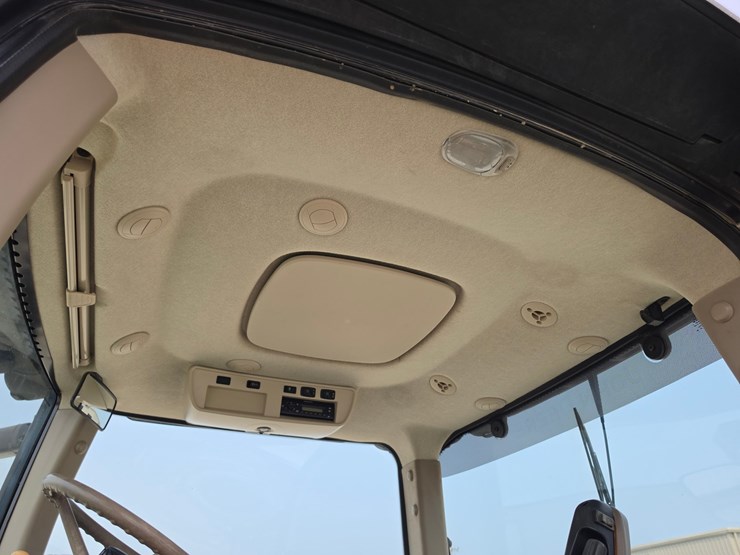 2012-john-deere-8335r-image-5