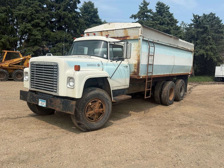 1974-international-loadstar-image-1