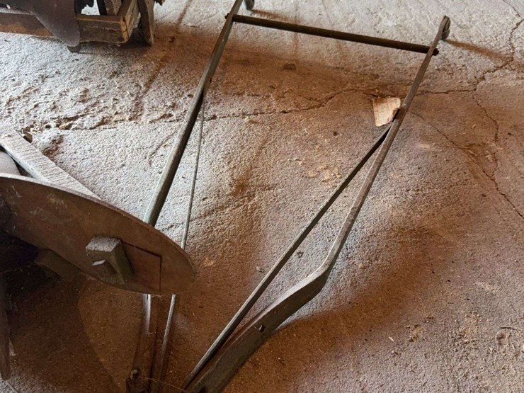 nos-john-deere-lister-planter-image-8