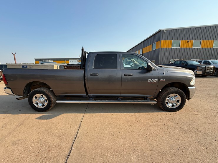 2015-ram-2500-hd-image-5