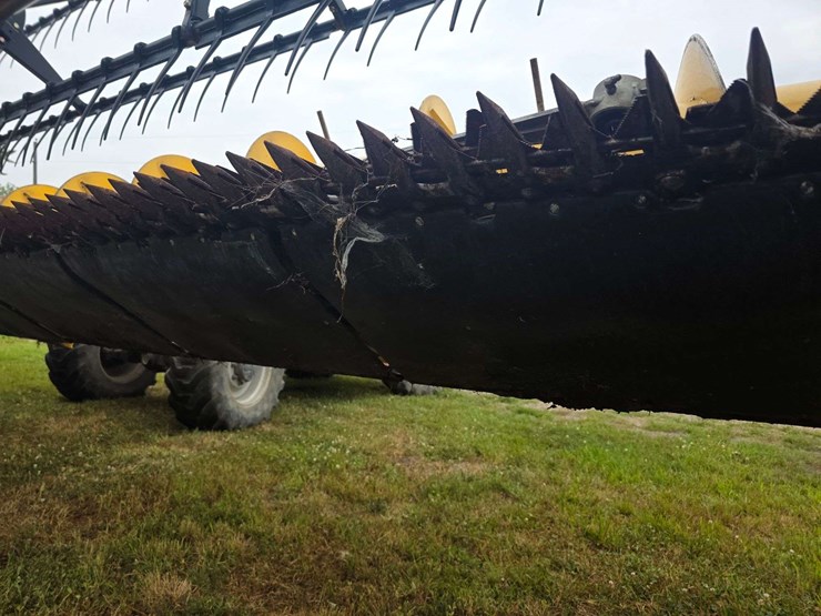new-holland-74c-image-33