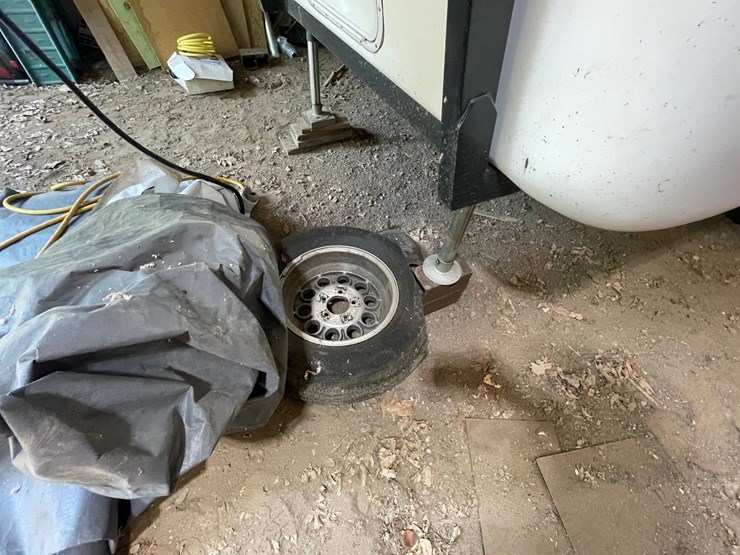 #7001-•-2018-escape-5.0-ta-5th-wheel-camper-(has-mn-title-in-dealy)-image-7