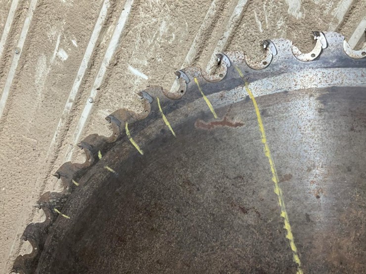 #176-•-56”-circular-saw-blade-image-8