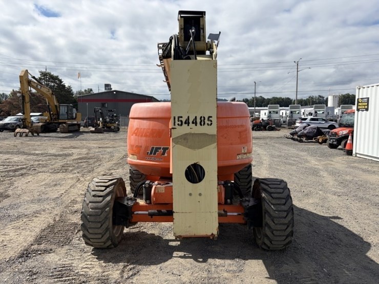 2015-jlg-600aj-image-5
