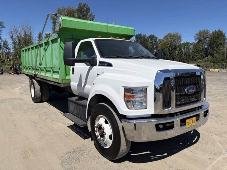 2021-ford-f650-image-2