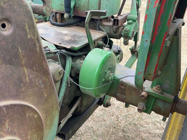 john-deere-70-image-52