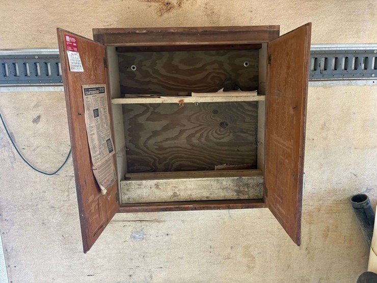 1991-utility-45'-image-27
