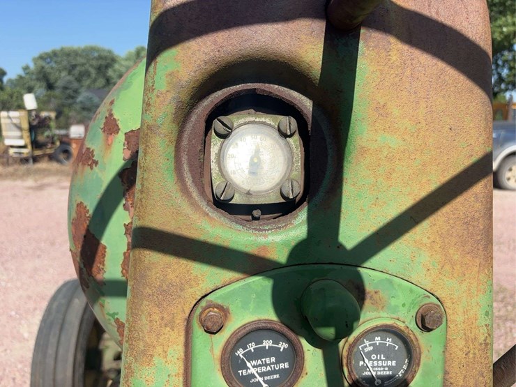 john-deere-70-image-82