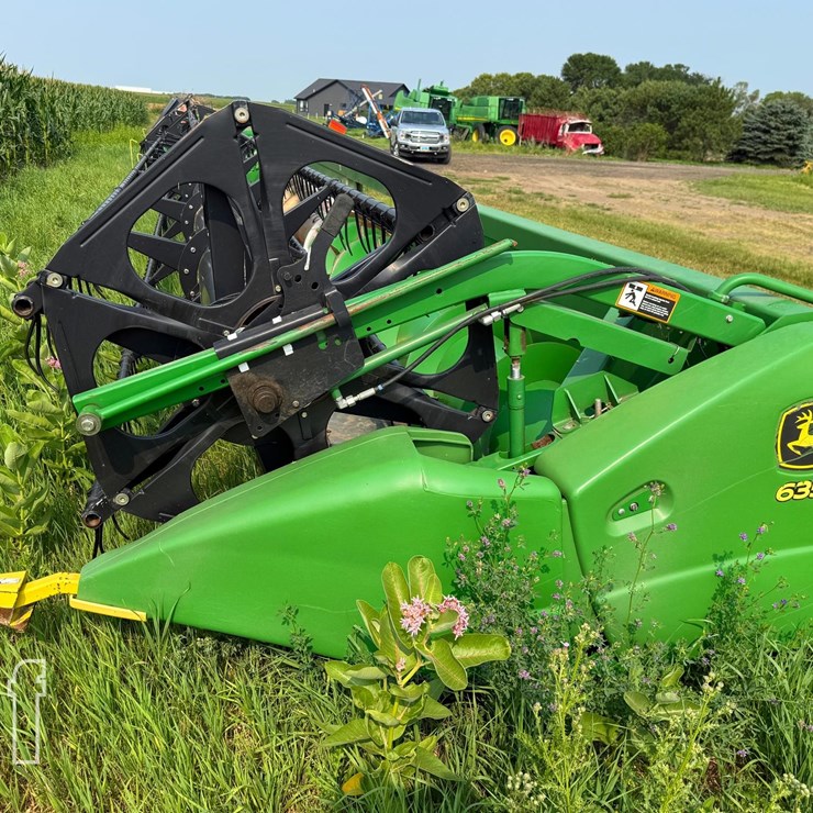 2009 JOHN DEERE 635F