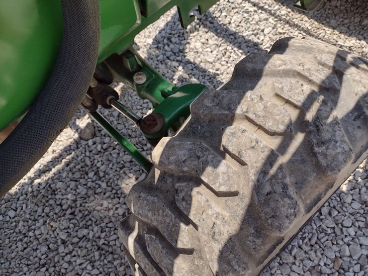 john-deere-790-image-25
