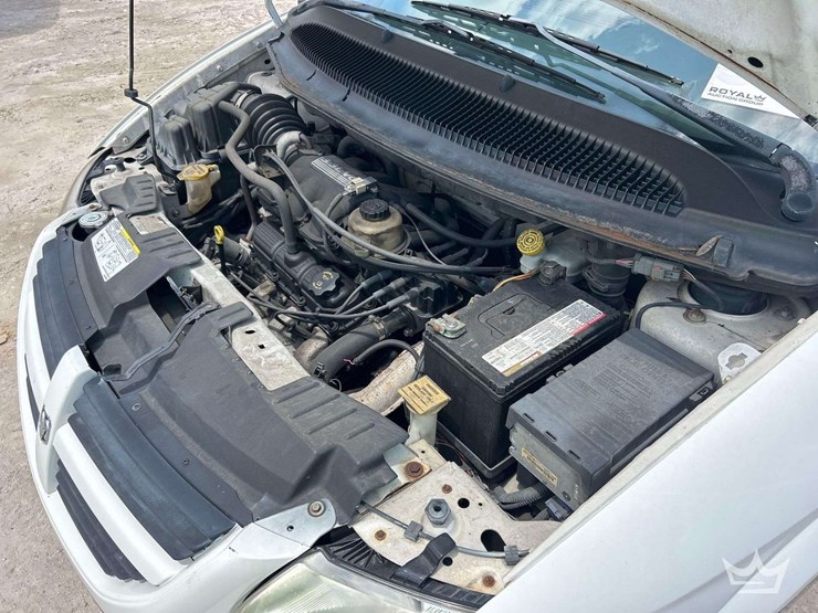 2005-dodge-caravan-image-8