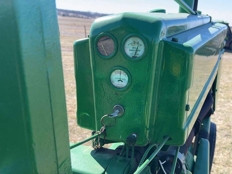 john-deere-model-b-image-46