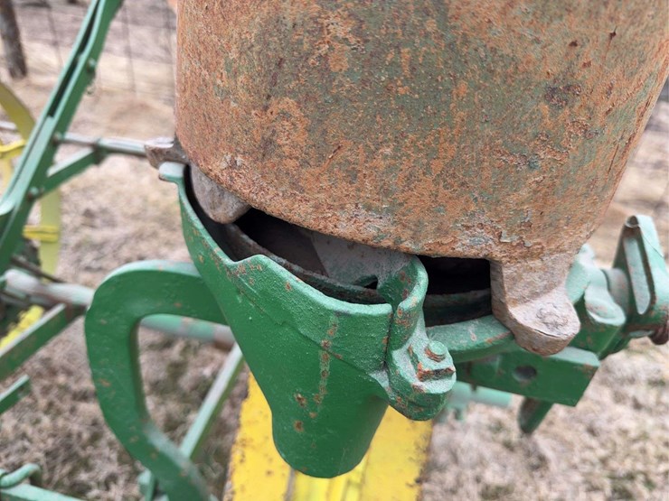 john-deere-two-row-planter-image-13