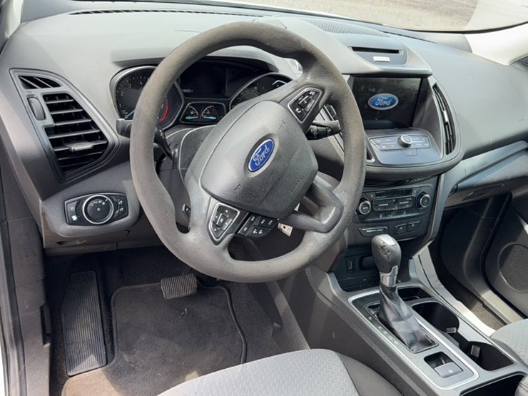 2017-ford-escape-image-21