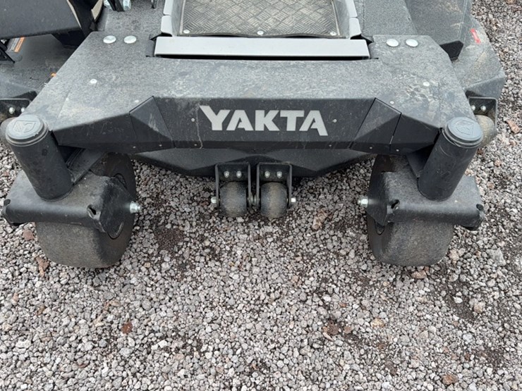 #3088-•-yakta-yxr-410-zero-turn-mower-image-4