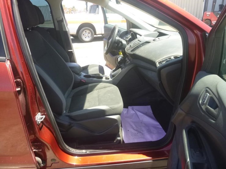 2014-ford-escape-image-8
