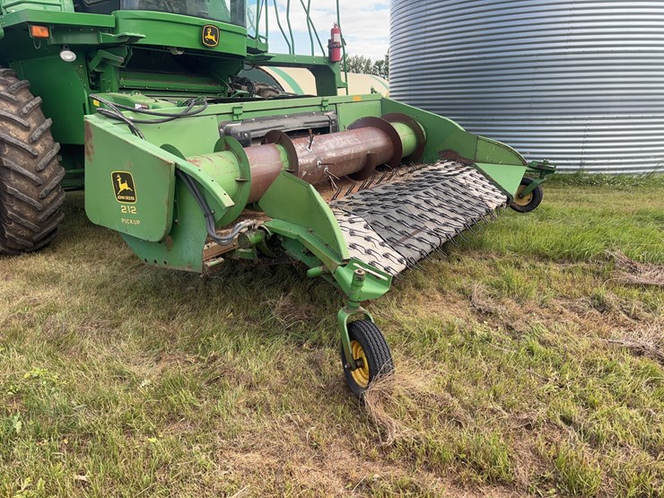 john-deere-212-image-1