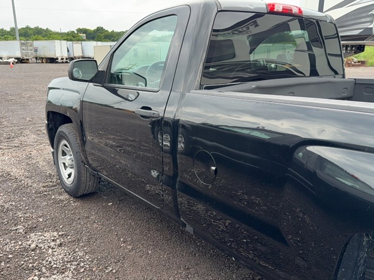 2017-chevrolet-1500-image-11