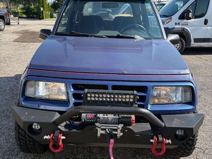 1998-chevrolet-tracker-image-4