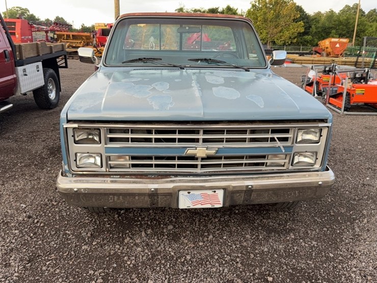 1987-chevrolet-c10-image-2