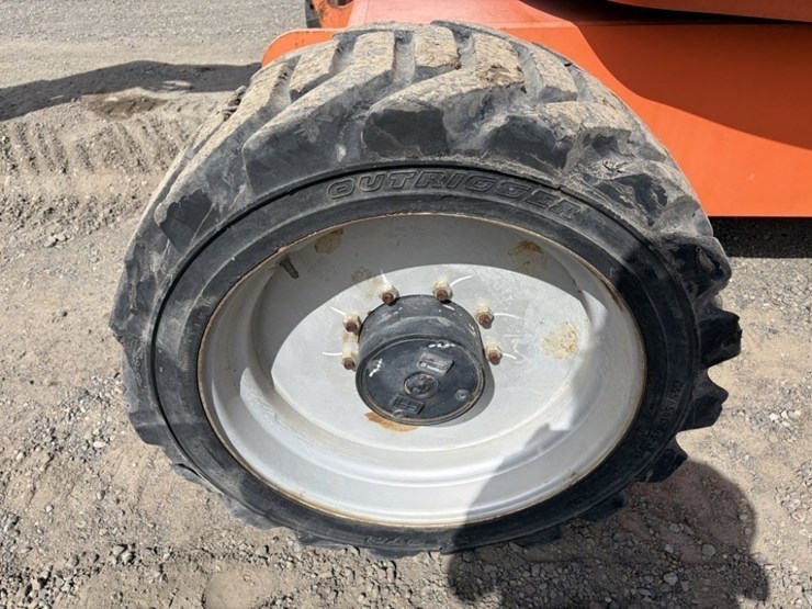 2015-jlg-600aj-image-11