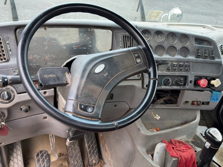 1997-ford-tractor-image-18