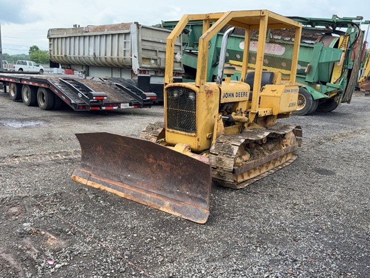 john-deere-350-image-1