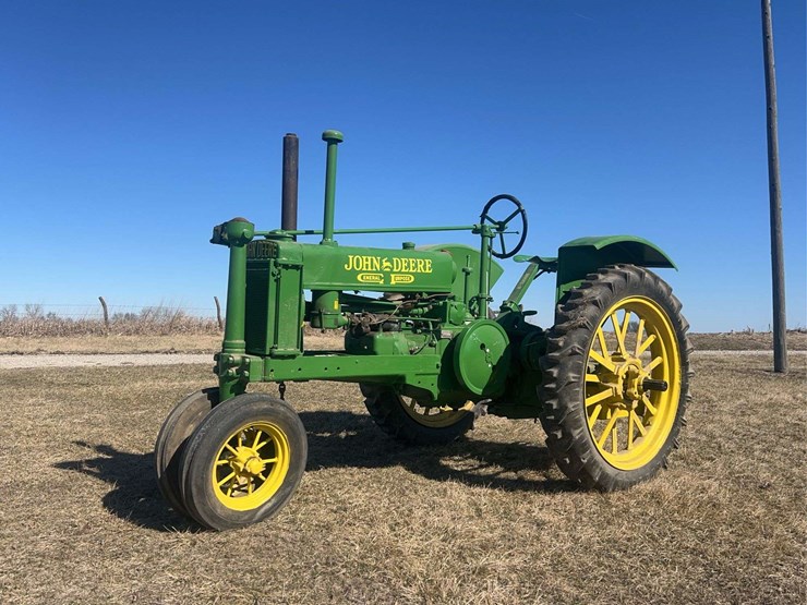 john-deere-model-b-image-1
