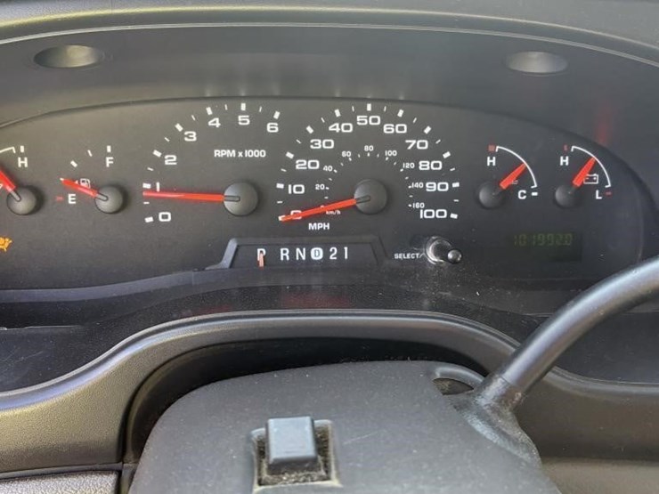 2007-ford-e350-image-21