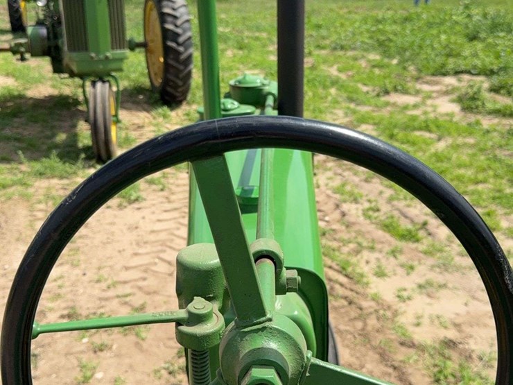 john-deere-model-b-image-39