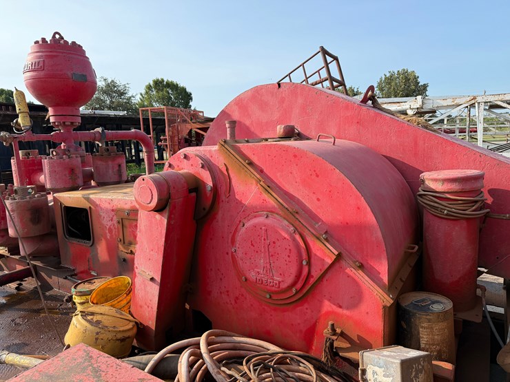 ideco-214-duplex-mud-pump-p/b-caterpillar-d353e-engine,-skidded-image-18